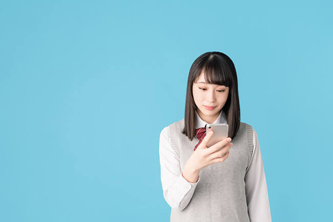 「見られている」と意識したサイトは良くなる？ ― 女子大学のスマホ・サイトが見やすい理由 ―