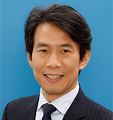 岩永 泰典 氏